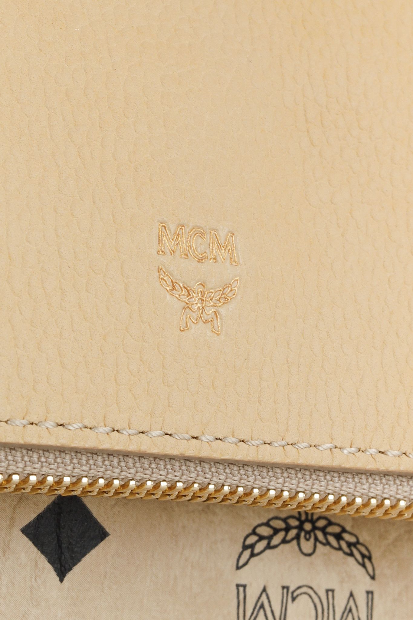 MCM MCM Corina Leather & Visetos Foldover Crossbody Clutch Size ONE SIZE - 11 Thumbnail