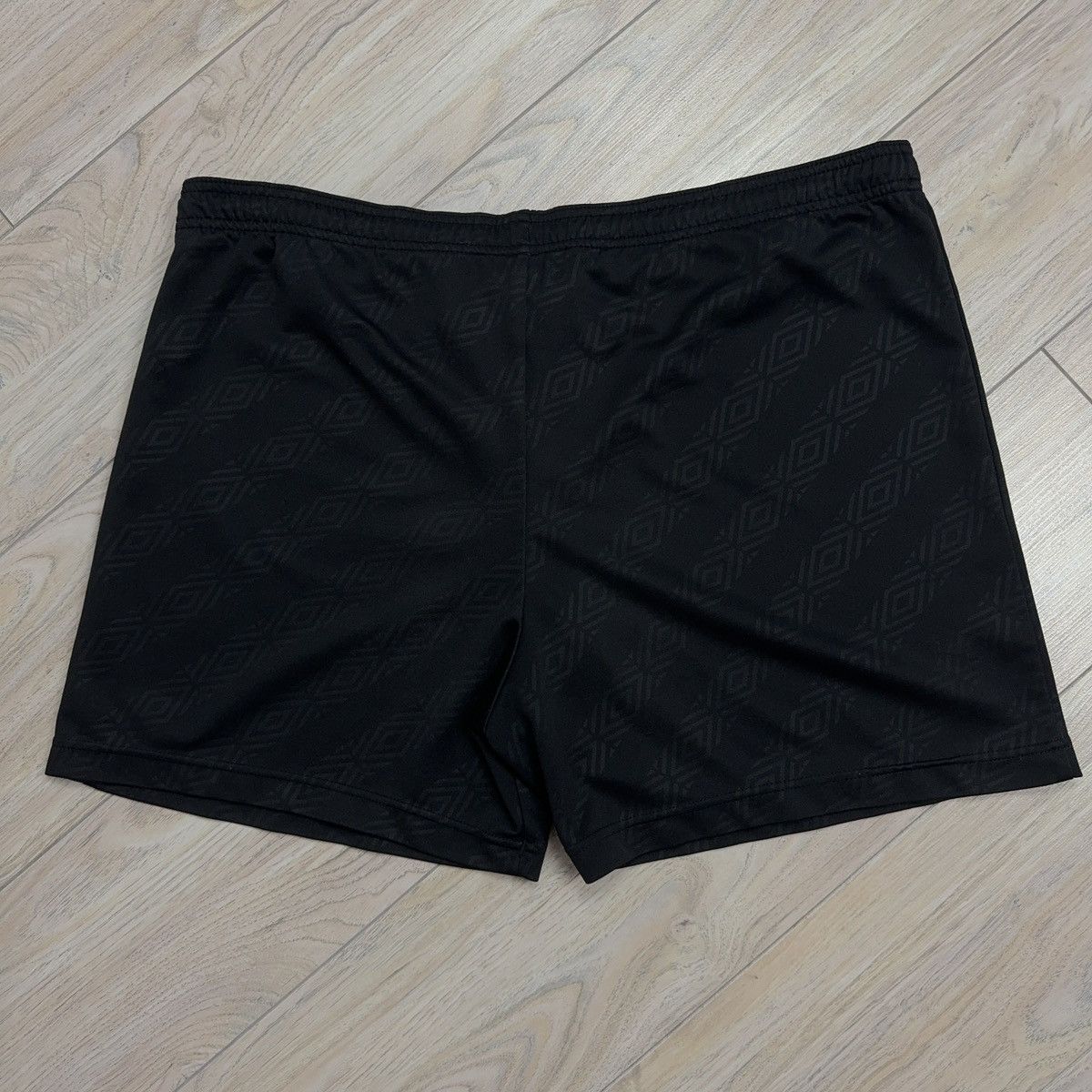 Umbro Vintage Y2K Umbro Monogram Logo Running Shorts Size US 37 - 8 Thumbnail