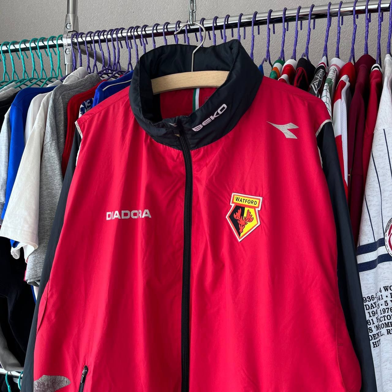 Vintage Diadora Fc Watford 2007/2008 Training Windbreaker Jacket Size US XL / EU 56 / 4 - 1 Thumbnail