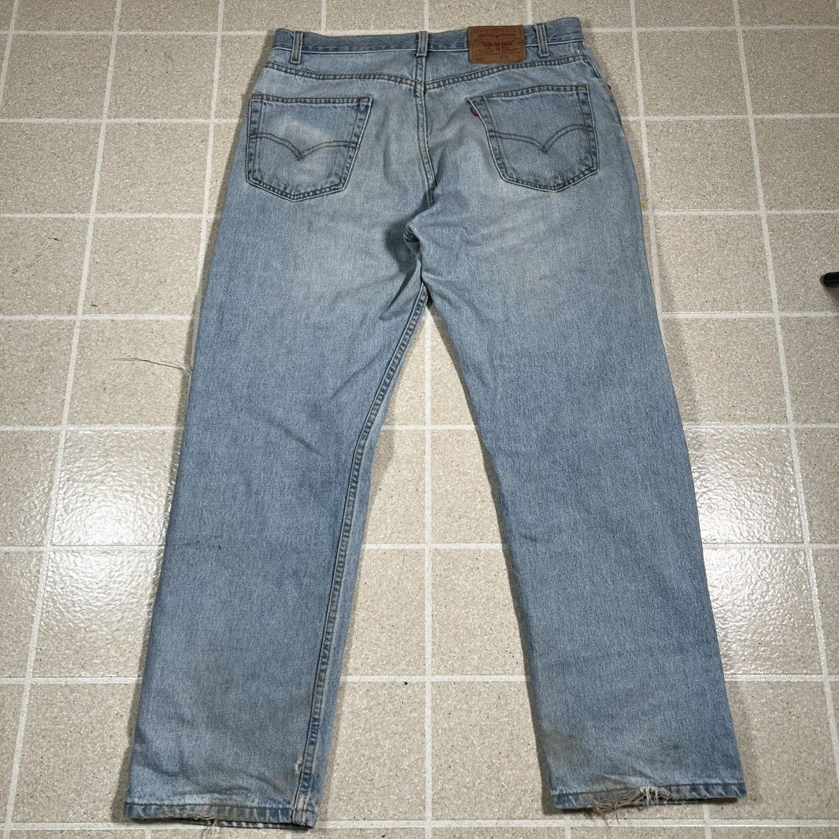 Levi's Vintage Levi's 505 Distressed Straight Jeans Made in Mexico Size US 34 / EU 50 - 1 Thumbnail