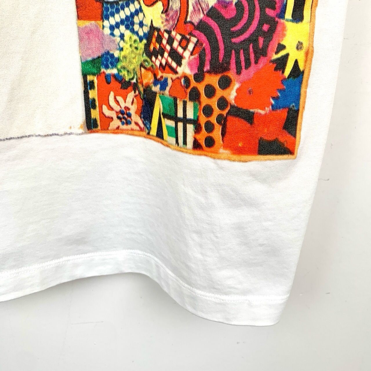 Loewe Loewe White Short-Sleeve Graphic T-Shirt With Colorful Gift Size XS / US 0-2 / IT 36-38 - 5 Thumbnail