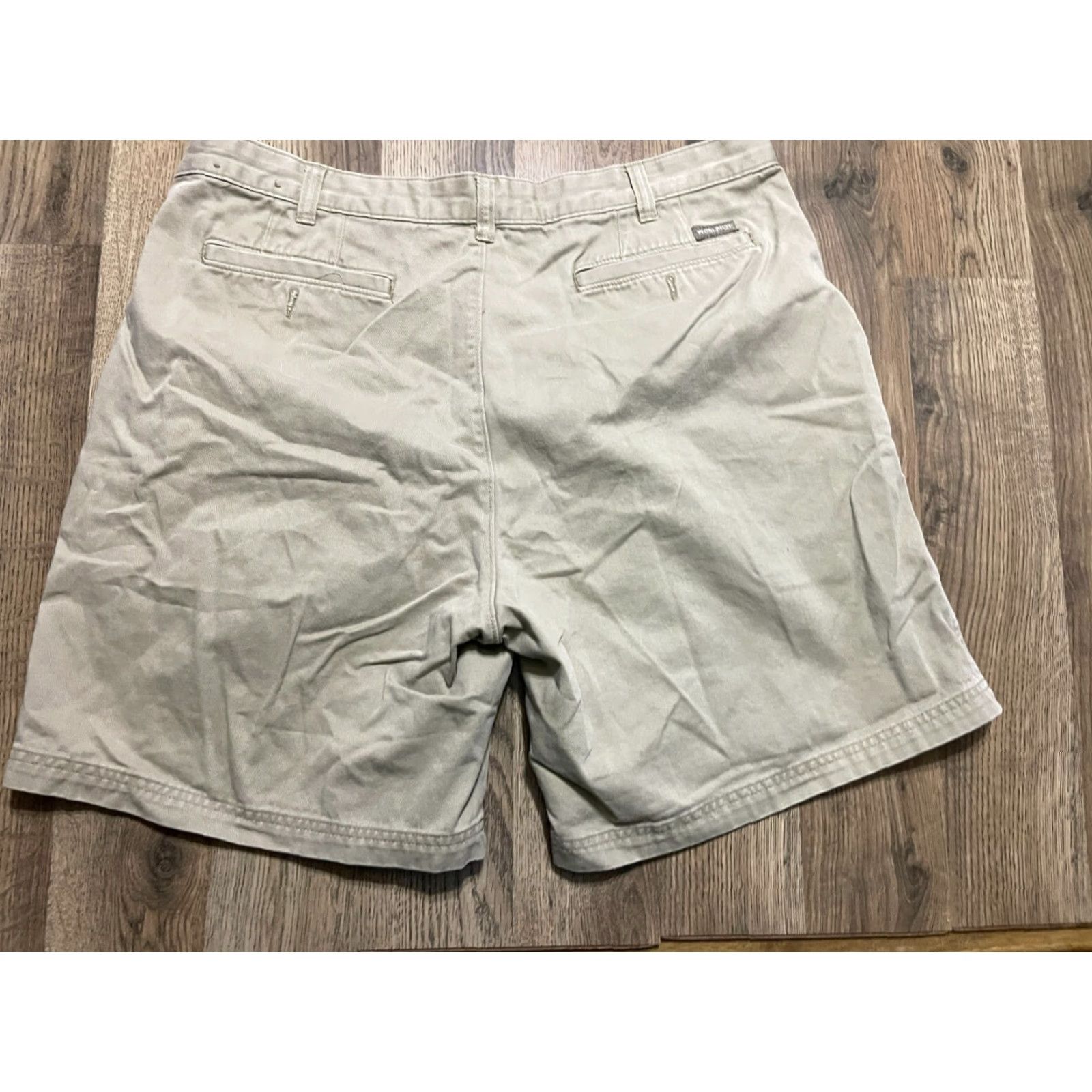 Vintage Woolrich Shorts Men's 36 Brown Khakis Pockets Pleated Casual Chino Regular Fit Vintage No N/A Mens Size US 36 / EU 52 - 2 Thumbnail