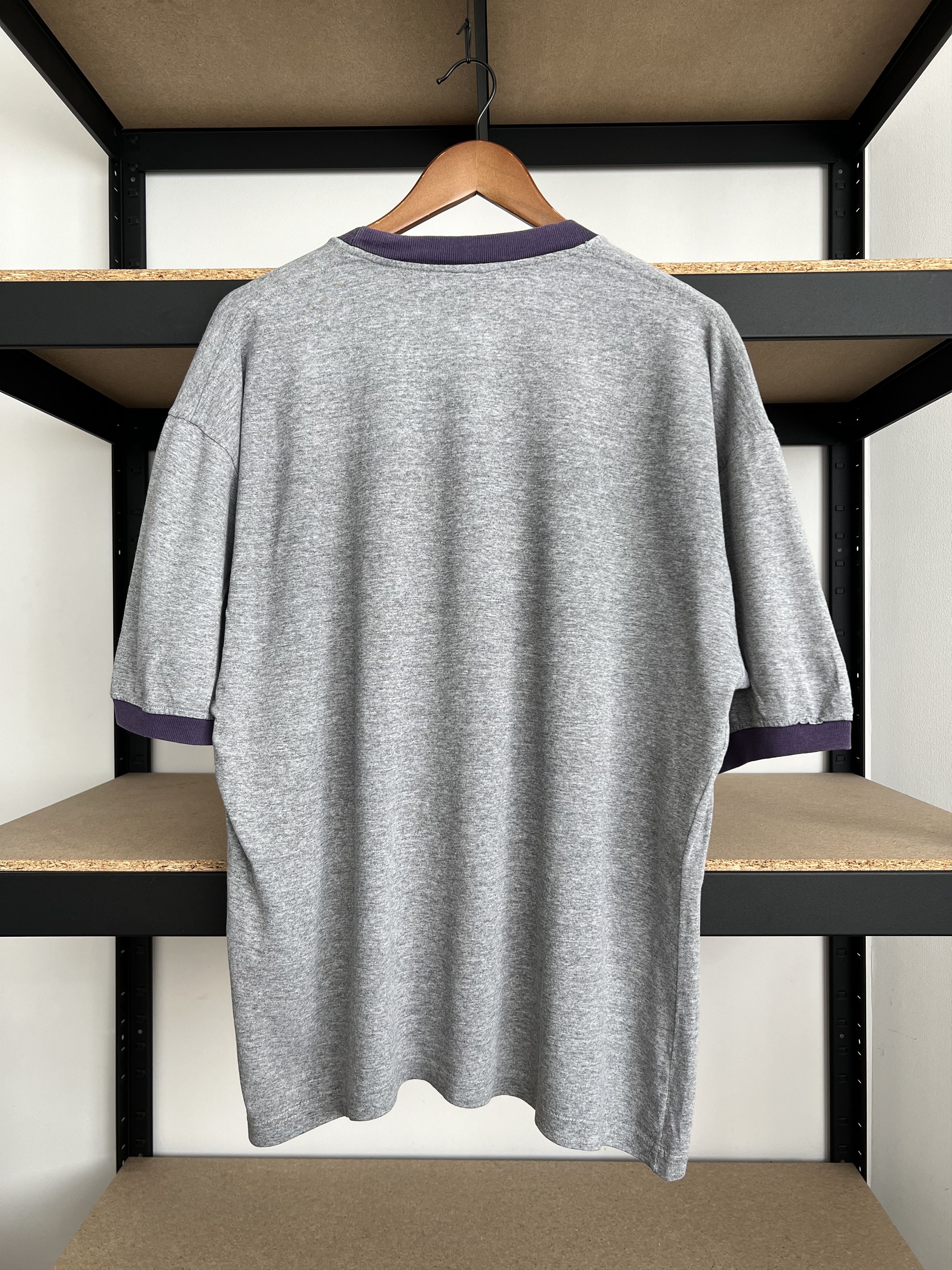 Nike Vintage 90s Nike Embroidered Logo Gray T-shirt Size US XL / EU 56 / 4 - 2 Thumbnail
