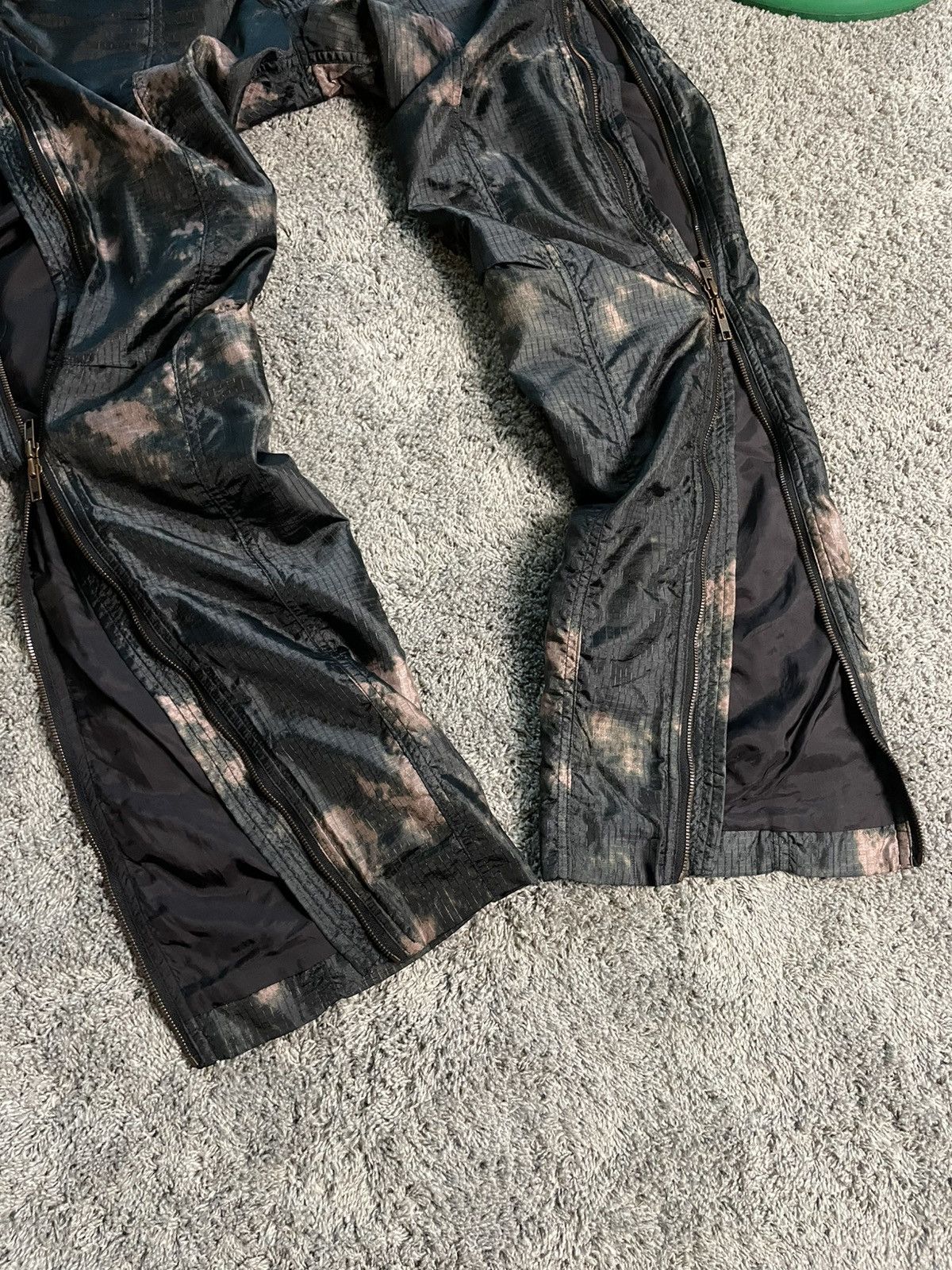 Issey Miyake Issey Miyake Bleach Full Side Zip Pant Size US 29 - 2 Thumbnail