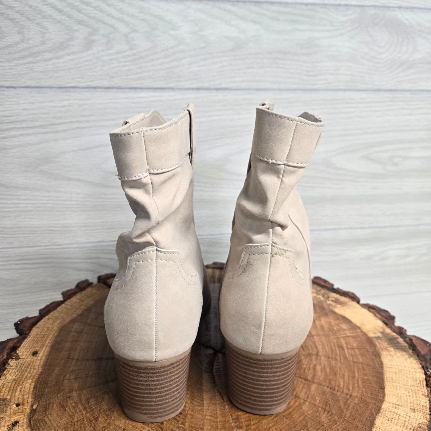Vintage Time and Tru Faux Suede Chelsea Ankle Boots Brown Women's 10 Size US 10 / IT 40 - 4 Thumbnail