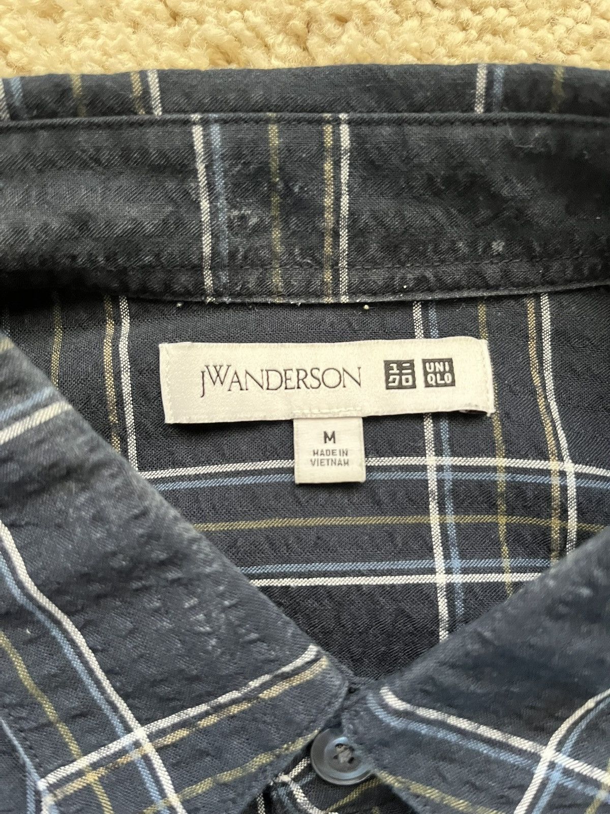 JW Anderson × Uniqlo Uniqlo JW Anderson Seersucker Shirt Short Sleeve Navy Size US M / EU 48-50 / 2 - 2 Thumbnail