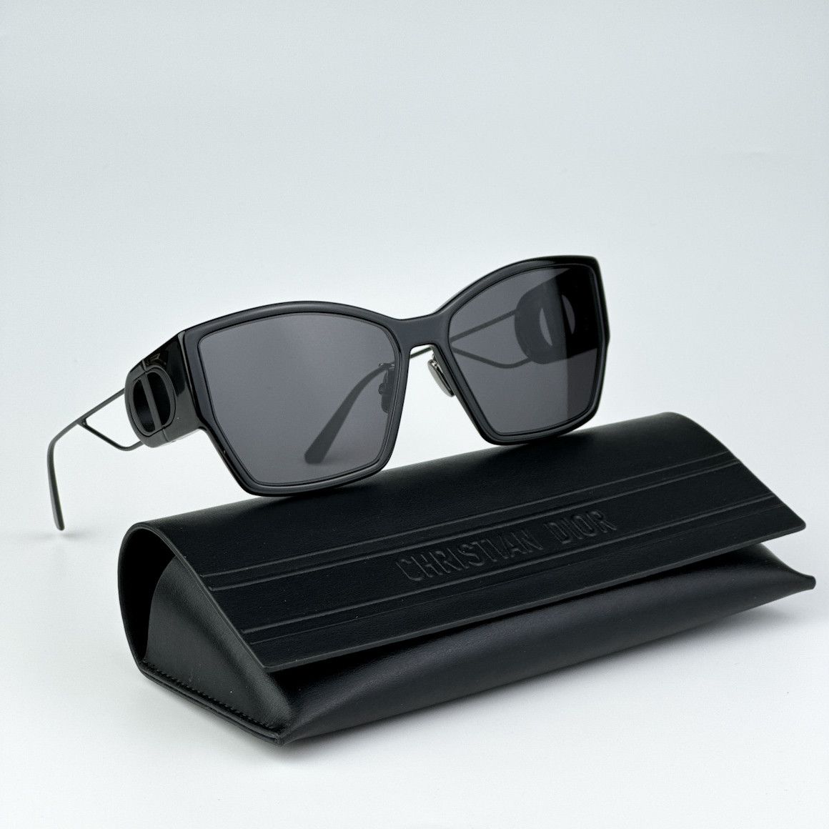 image of New Dior 30Montaigne S2U 14A0 Women Oversized Sunglasses in Black Grey