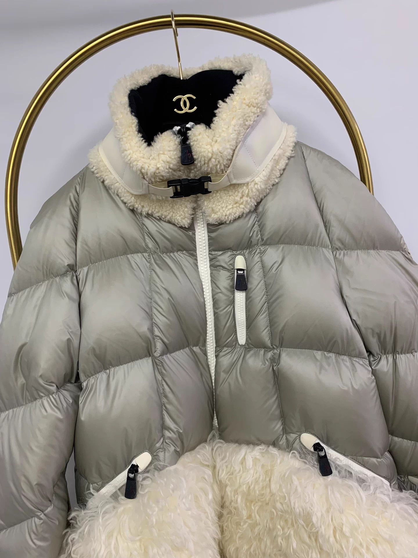 Moncler Moncler Silver Gray Lamb Wool Paneled Down Jacket Size 2 New Size XS / US 0-2 / IT 36-38 - 2 Thumbnail