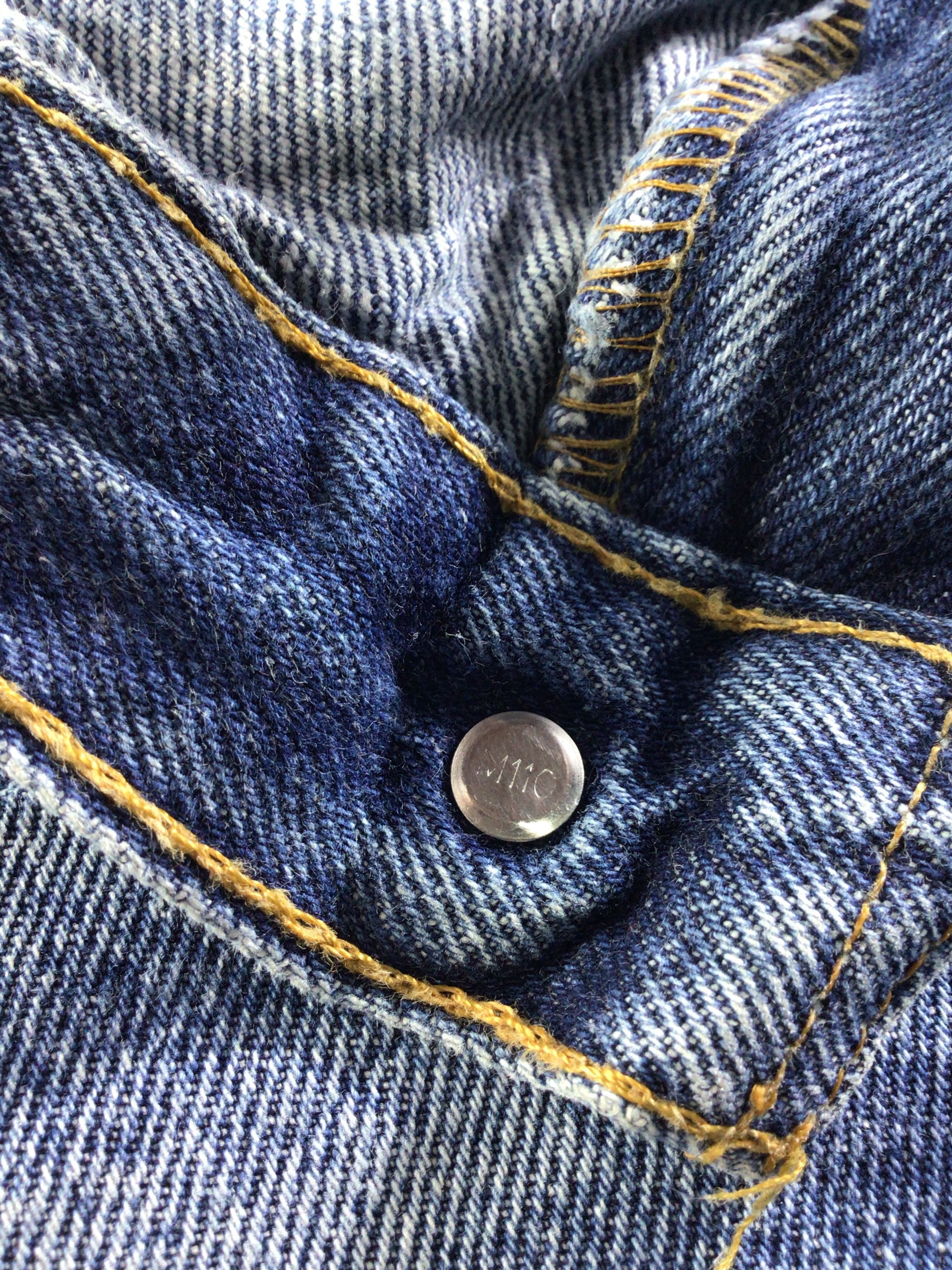 Levi's Vintage Levis 505 Jeans -J472 Size US 35 - 9 Thumbnail