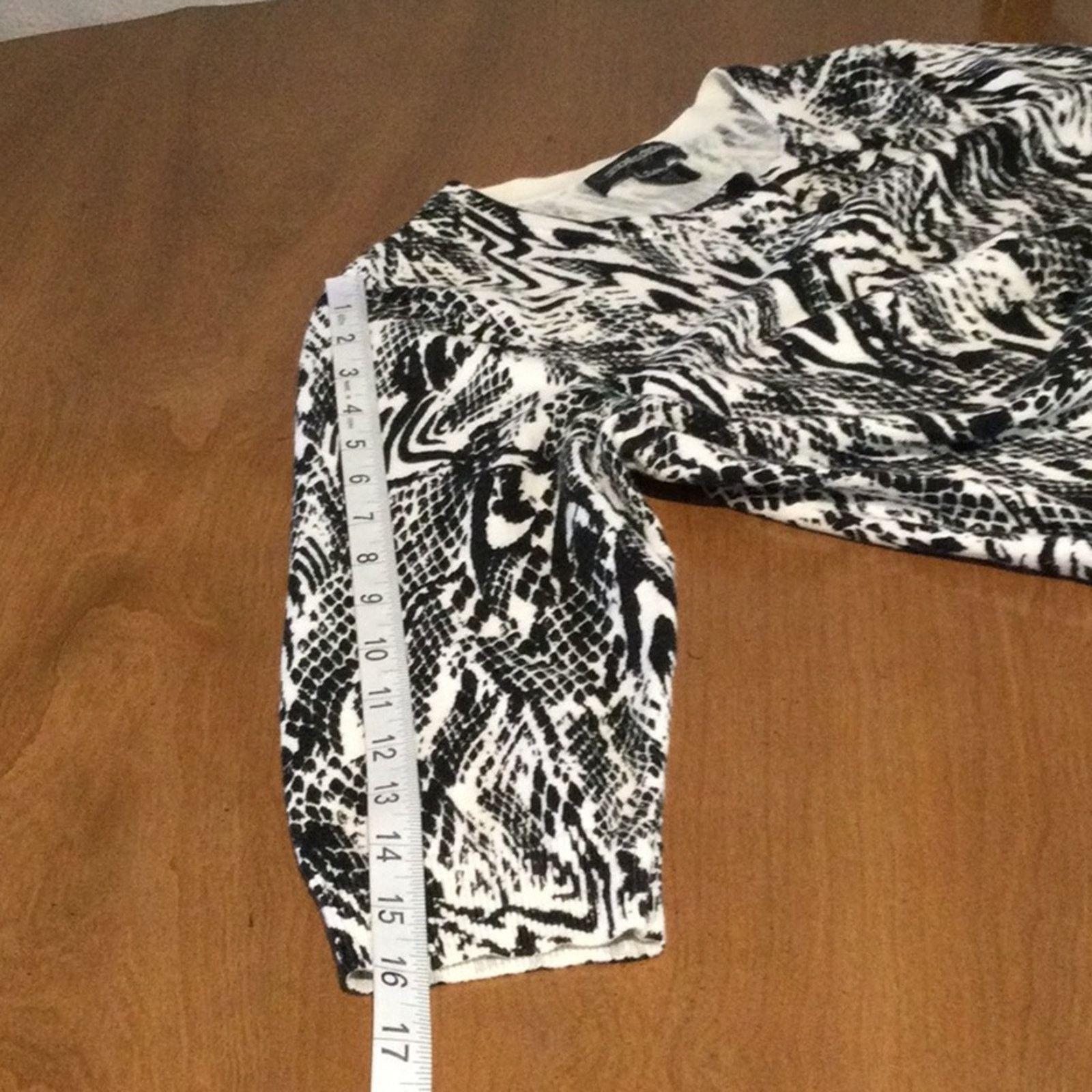 Other Designer Originals Black & White Button Front Cardigan PL Size L / US 10 / IT 46 - 16 Thumbnail