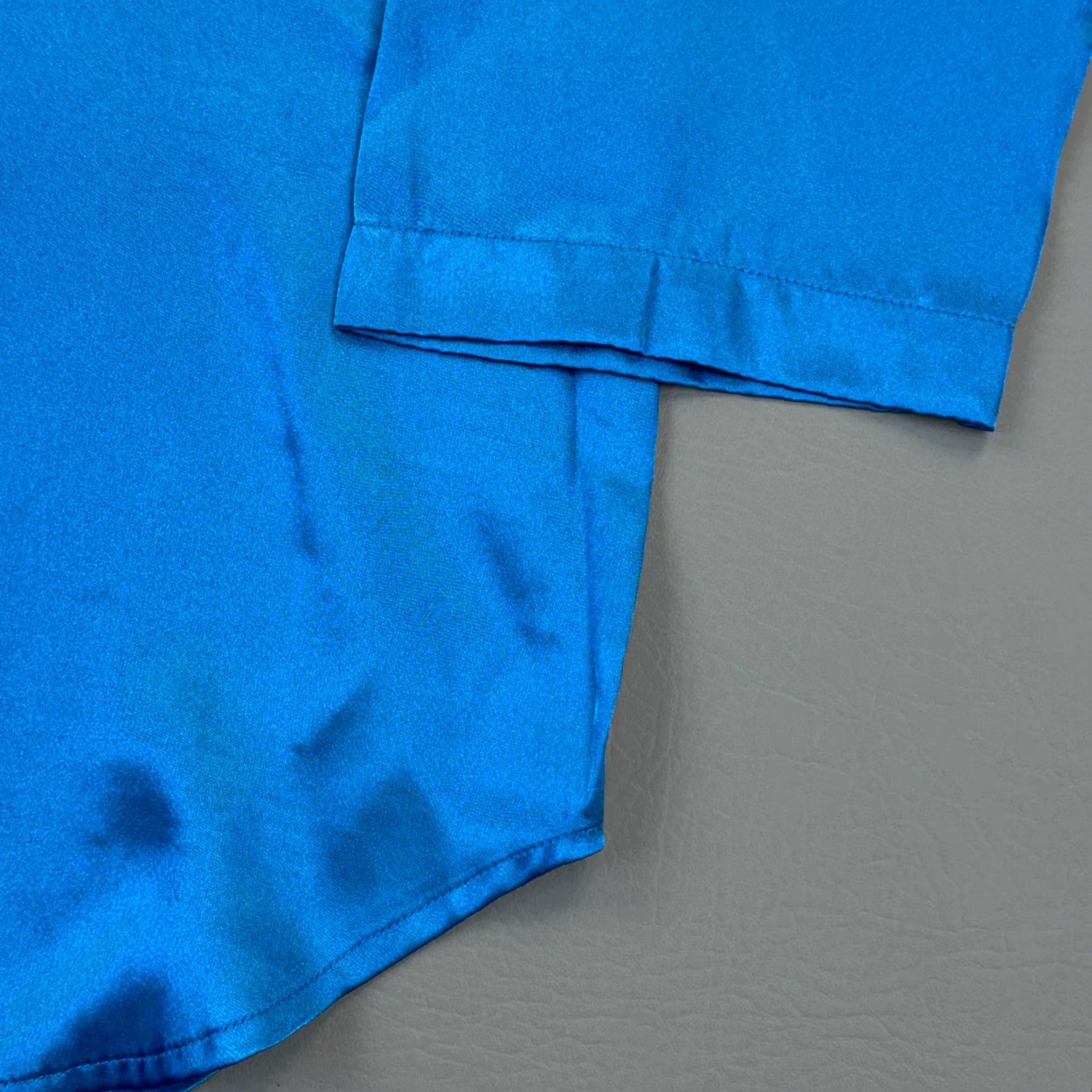 Victoria's Secret VINTAGE Victoria’s Secret Sleep Top Women’s Large Blue Satin Button Down Pajama Size L / US 10 / IT 46 - 2 Thumbnail