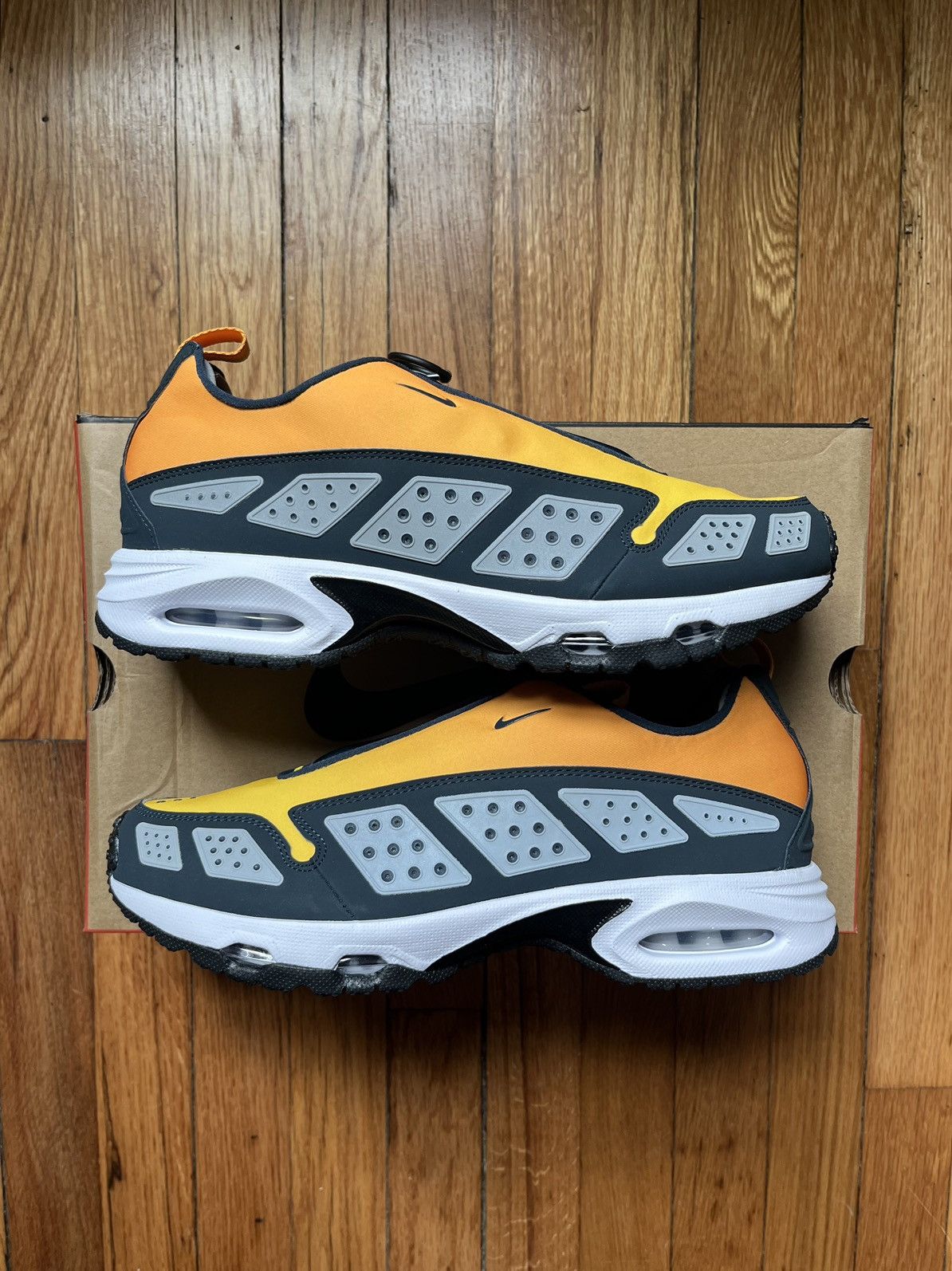 Nike Nike Air Max Sunder SNDR Canyon Gold HJ8080-700 Size US 9.5 / EU 42-43 - 1 Thumbnail