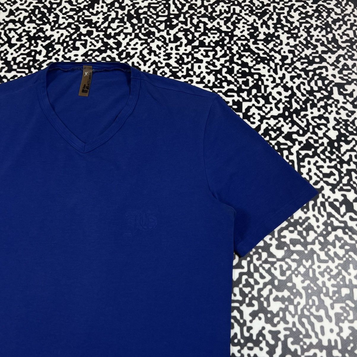 John Galliano Vintage Y2K John Galliano Luxury Casual V Neck T-shirt Size US M / EU 48-50 / 2 - 7 Thumbnail