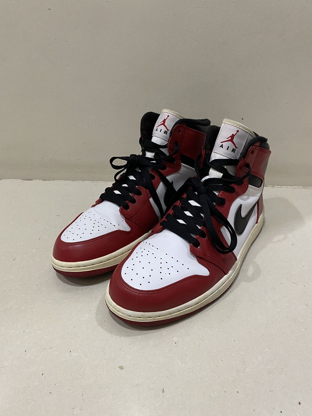 Jordan Brand Air Jordan 1 Chicago 2013 Size 10-11us Size US 10 / EU 43 - 1 Thumbnail