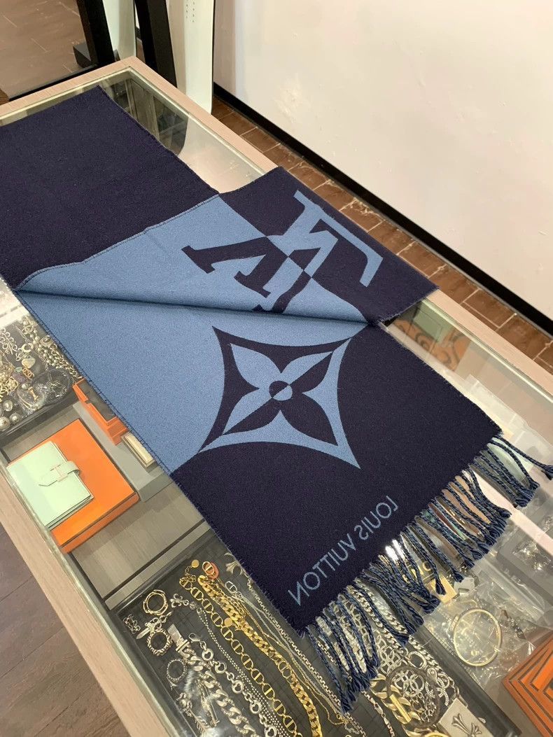 Louis Vuitton Louis Vuitton Graphic Dual Wool Cashmere Scarf- Size ONE SIZE - 4 Thumbnail