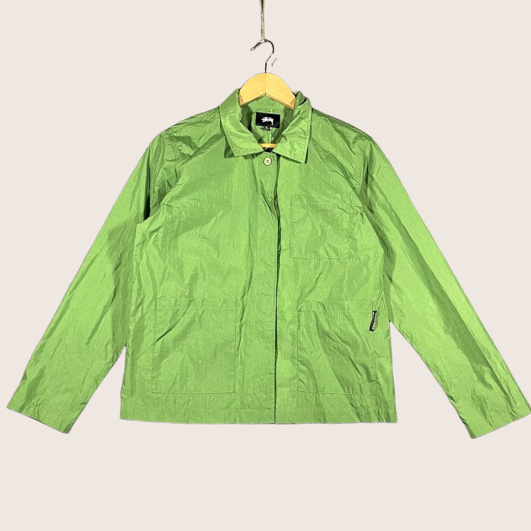 Vintage VINTAGE Stussy Nylon Green Chore Shirt Jacket Windbreaker S Women Coaches Adult Small Size S / US 4 / IT 40 - 1 Thumbnail