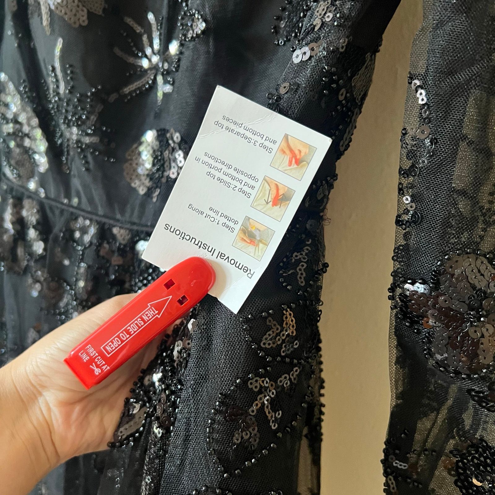 MACH & MACH Mac Duggal A-Line Midi Dress black sequin embellished size 2 Size XS / US 0-2 / IT 36-38 - 5 Thumbnail