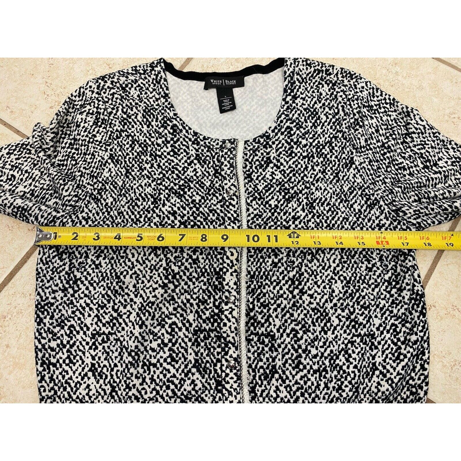 White House Black Market White House Black Market Sweater Snap Cardigan Black White Size L / US 10 / IT 46 - 11 Thumbnail
