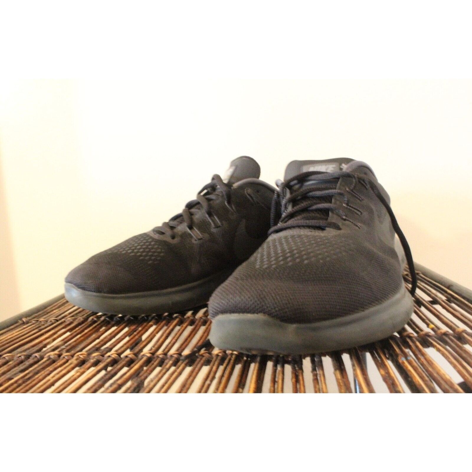 Nike Size 10 - Nike Free RN Commuter 2017 Black Anthracite Size US 10 / EU 43 - 3 Thumbnail