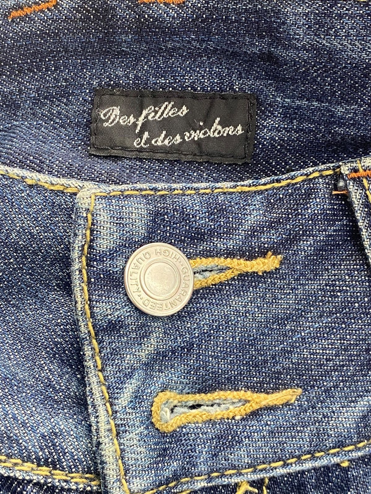 Japanese Brand Japanese Brand Faded Wash Ripped Style Boot Cut Jeans Size US 28 / EU 44 - 6 Thumbnail