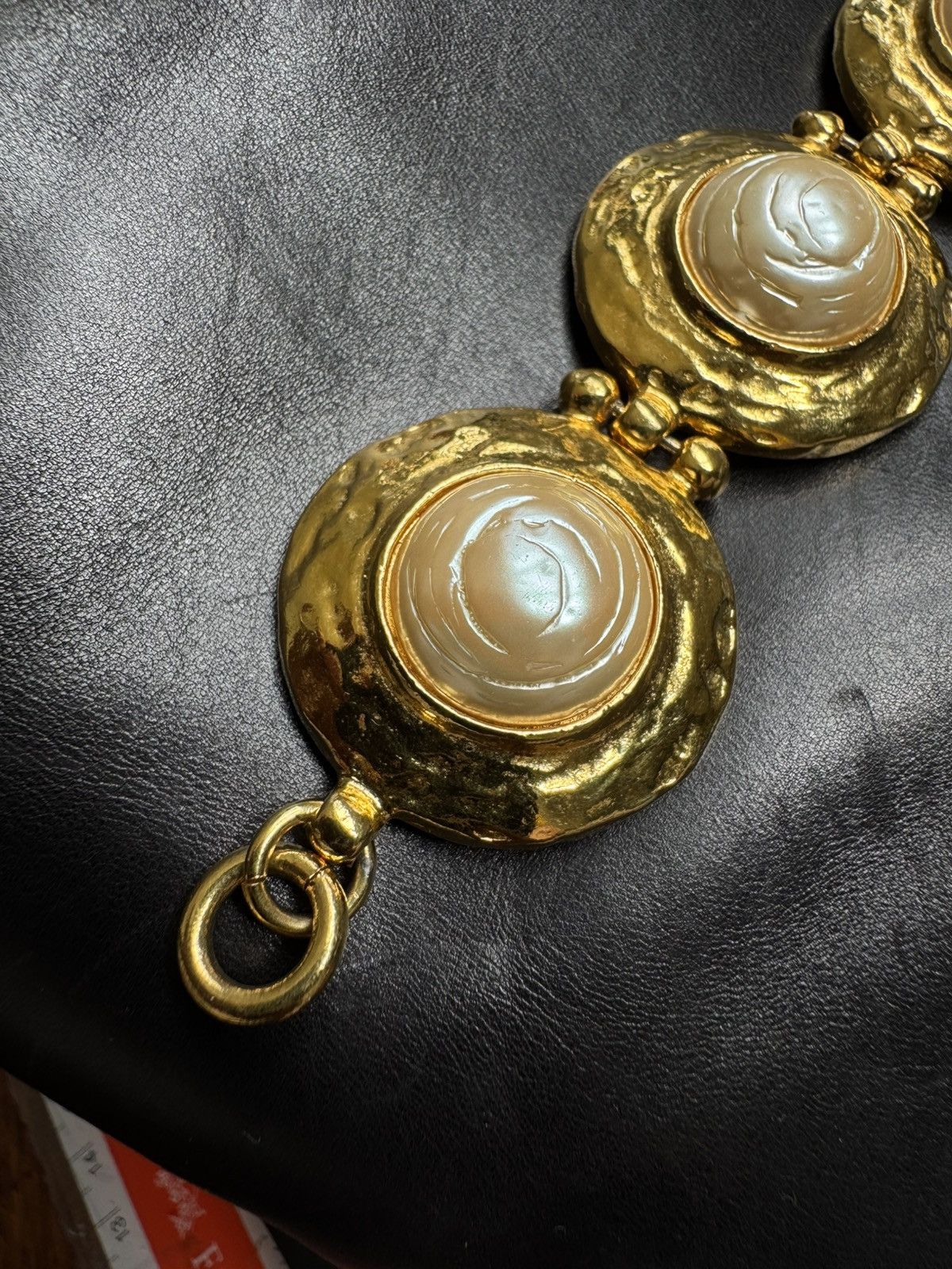 Jewelry × Vintage × Yves Saint Laurent VTG 1980s YSL BY ROBERT GOOSSENS ATLAS GOLD TONE BRACELET Size ONE SIZE - 5 Thumbnail
