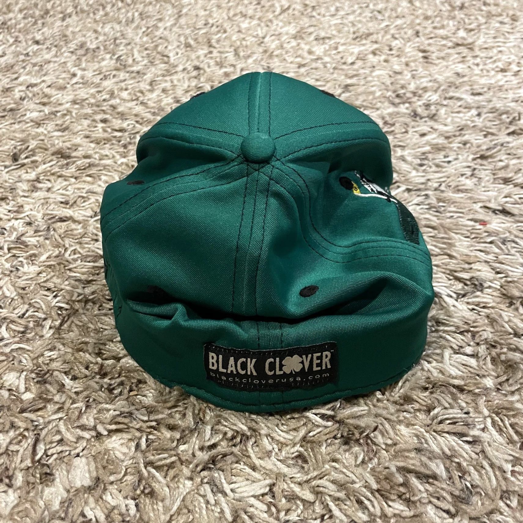 Vintage Black Clover Golf Hat Fitted S/M Green Live Lucky Penguin Classic Golf Size ONE SIZE - 6 Thumbnail