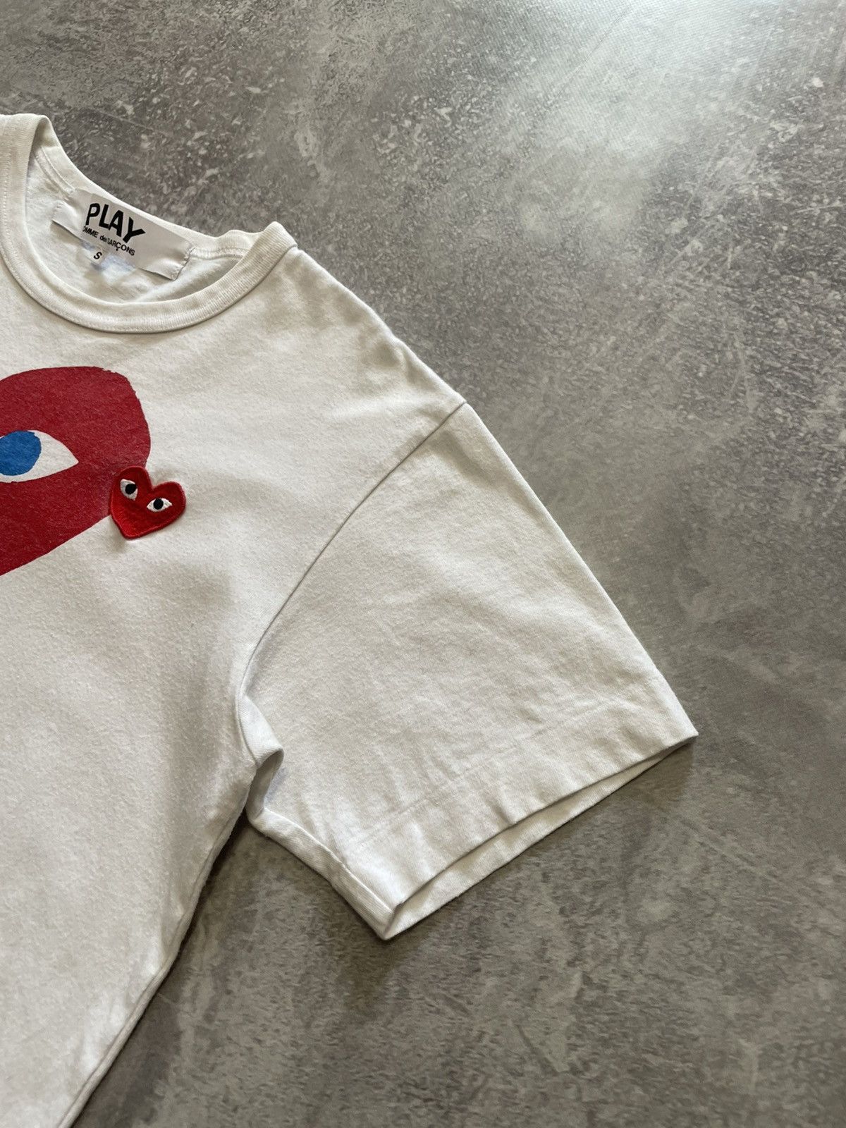 Comme des Garcons Vintage Comme Des Garsons Play CDG big Logo T-Shirt Size US S / EU 44-46 / 1 - 5 Thumbnail