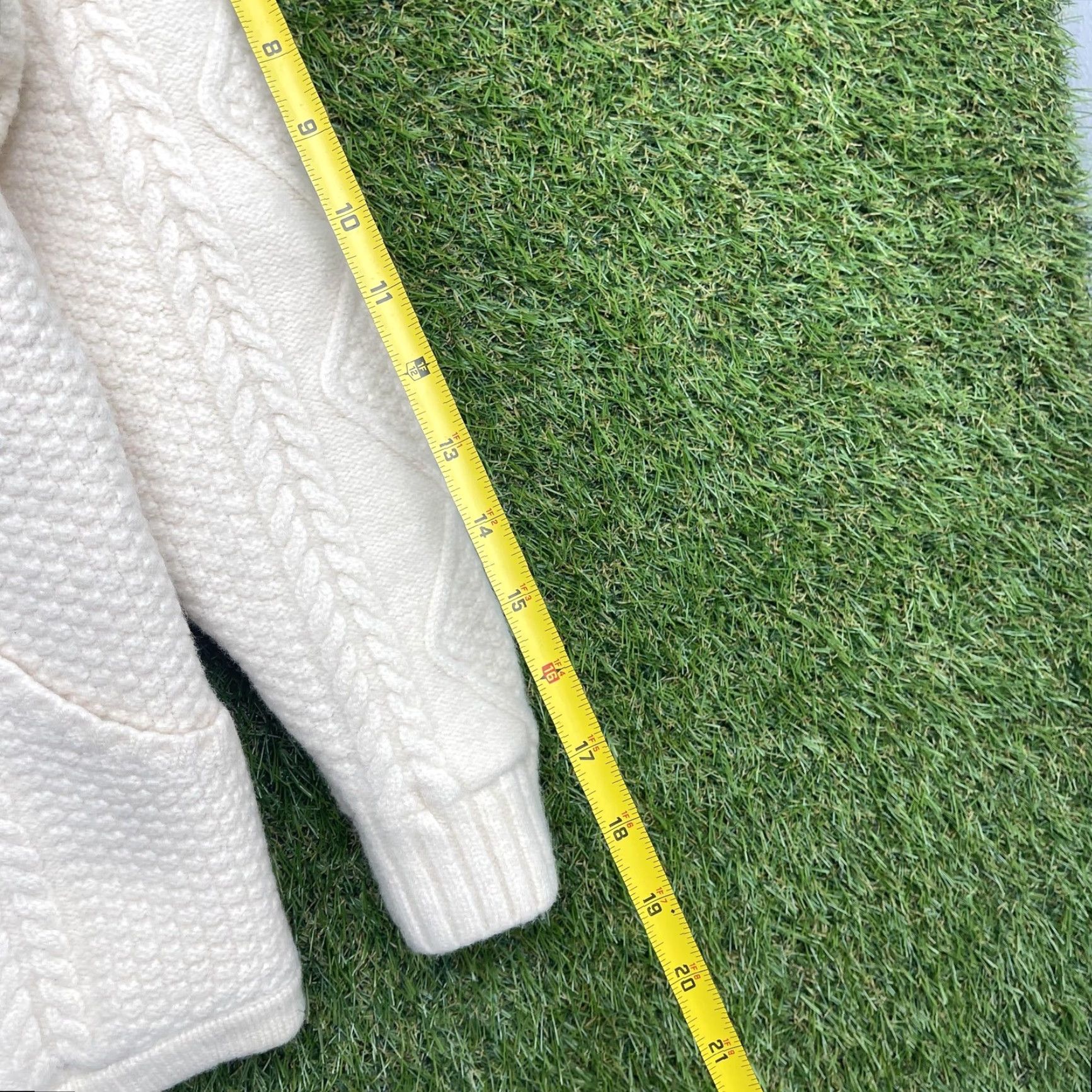 Vintage VINTAGE Carraig Donn Jacket Womens M White Wool Hooded Aran Knit Full Zip Ireland Size M / US 6-8 / IT 42-44 - 6 Thumbnail