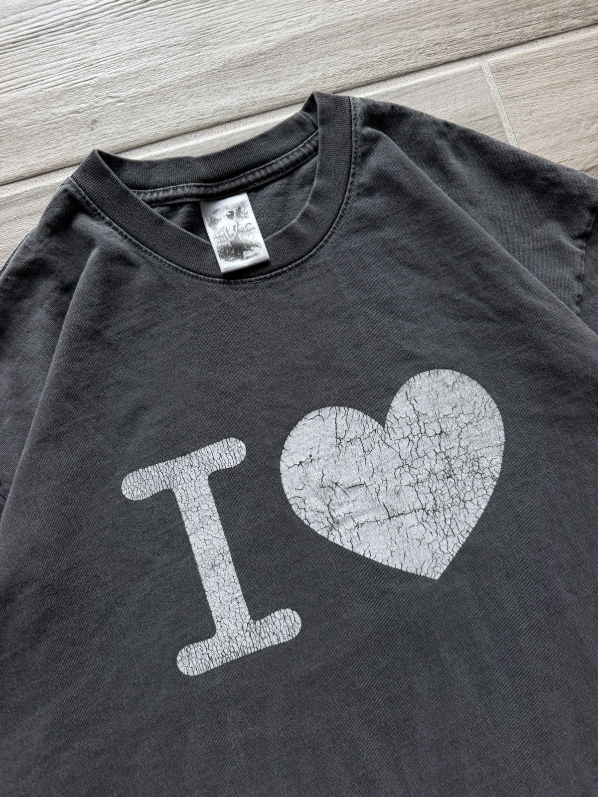 basketcase gallery I Heart T-Shirt Faded Size Large