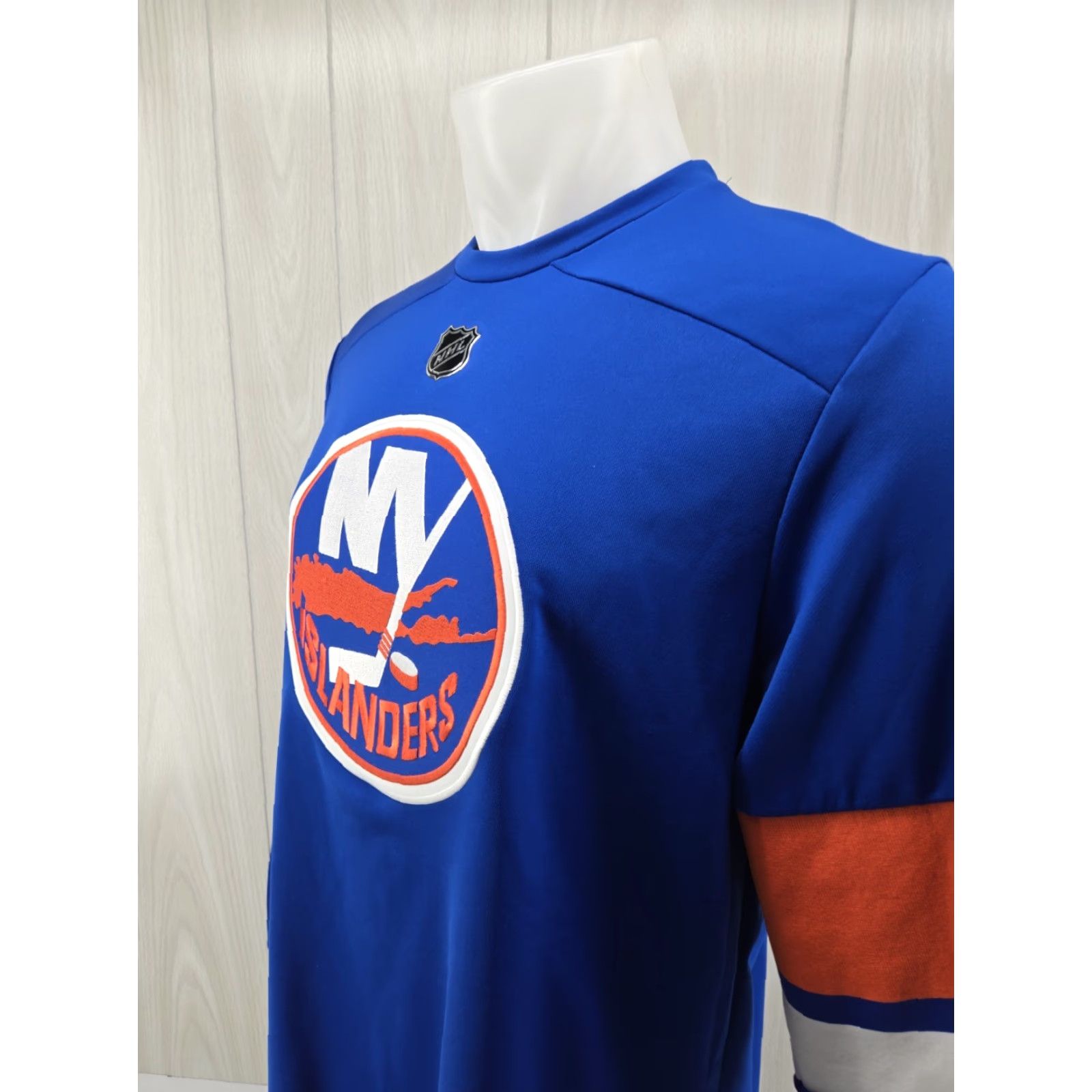 Adidas Adidas NHL New York Islanders Pullover Jersey Shirt Mens Size M Embroidered Jersey Blue Size US M / EU 48-50 / 2 - 7 Thumbnail