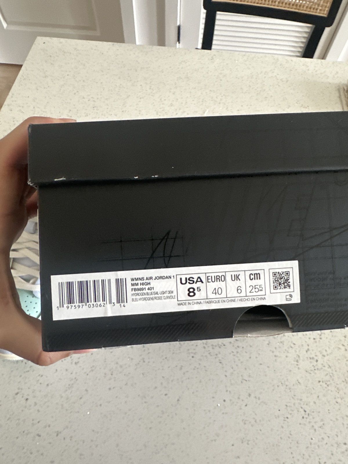 Nike Wmns Air Jordan 1 “Method of Make” Hydrogen Size US 8.5 / EU 41-42 - 4 Thumbnail