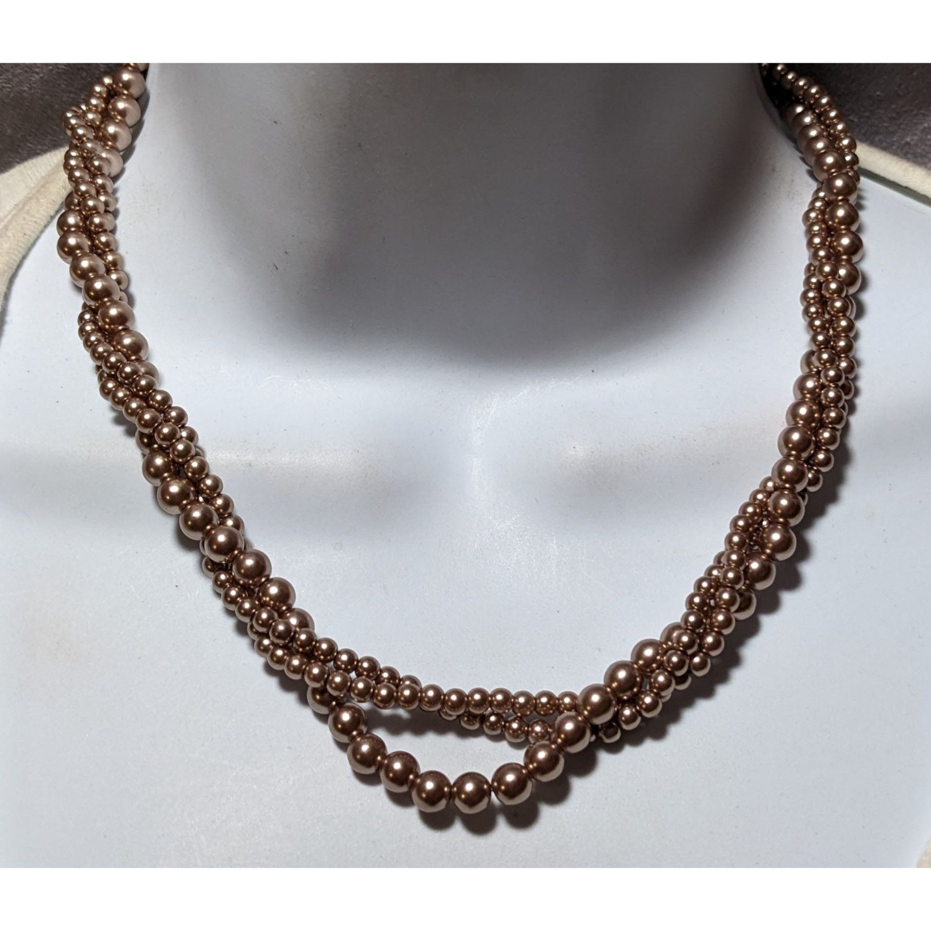 Other Retro Tan Faux Pearl Torsade Costume Necklace Size ONE SIZE - 5 Thumbnail