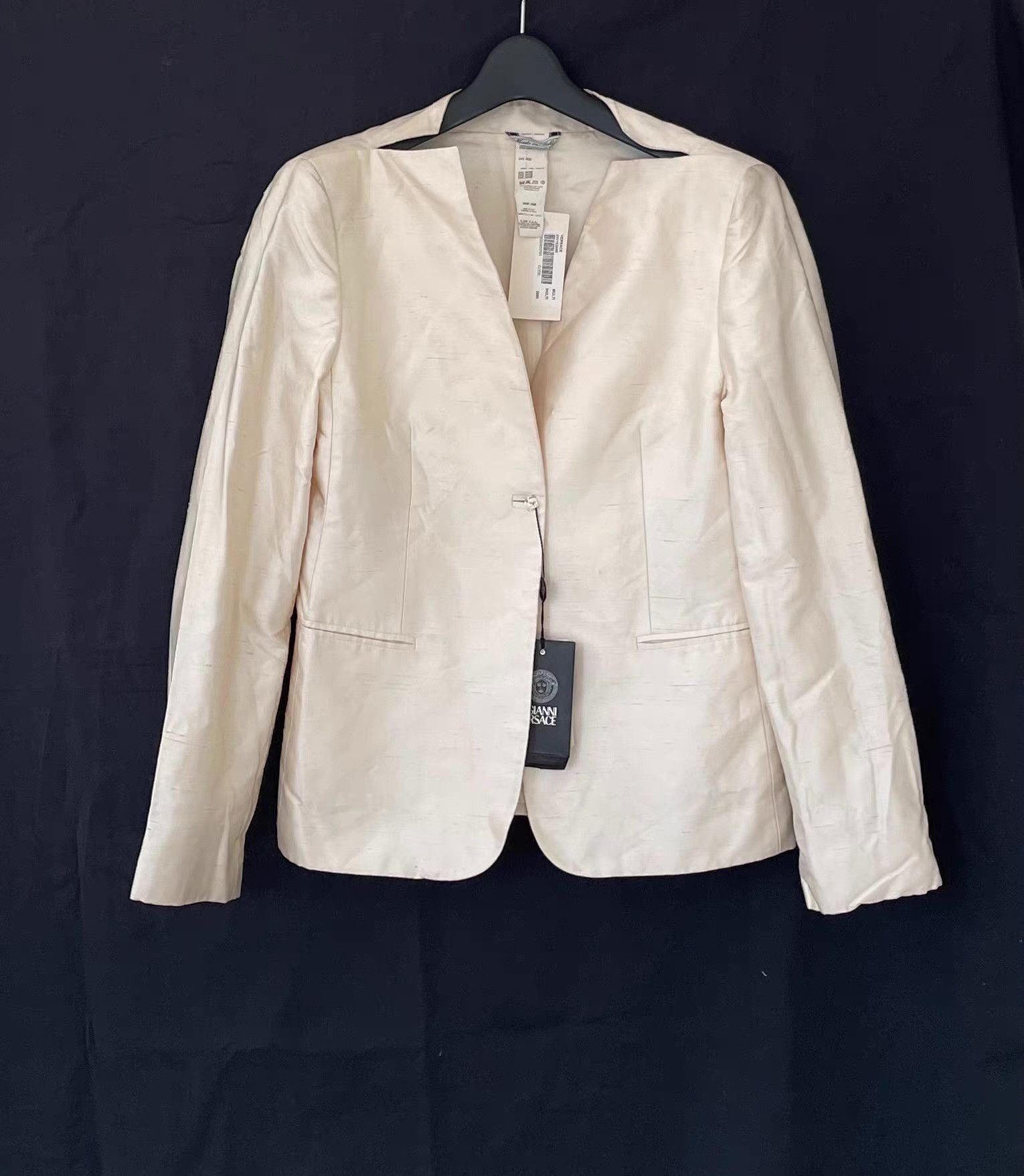 Versace Gianni Versace Women's Silk Collarless Blazer Ｑ21 Size L / US 10 / IT 46 - 1 Thumbnail