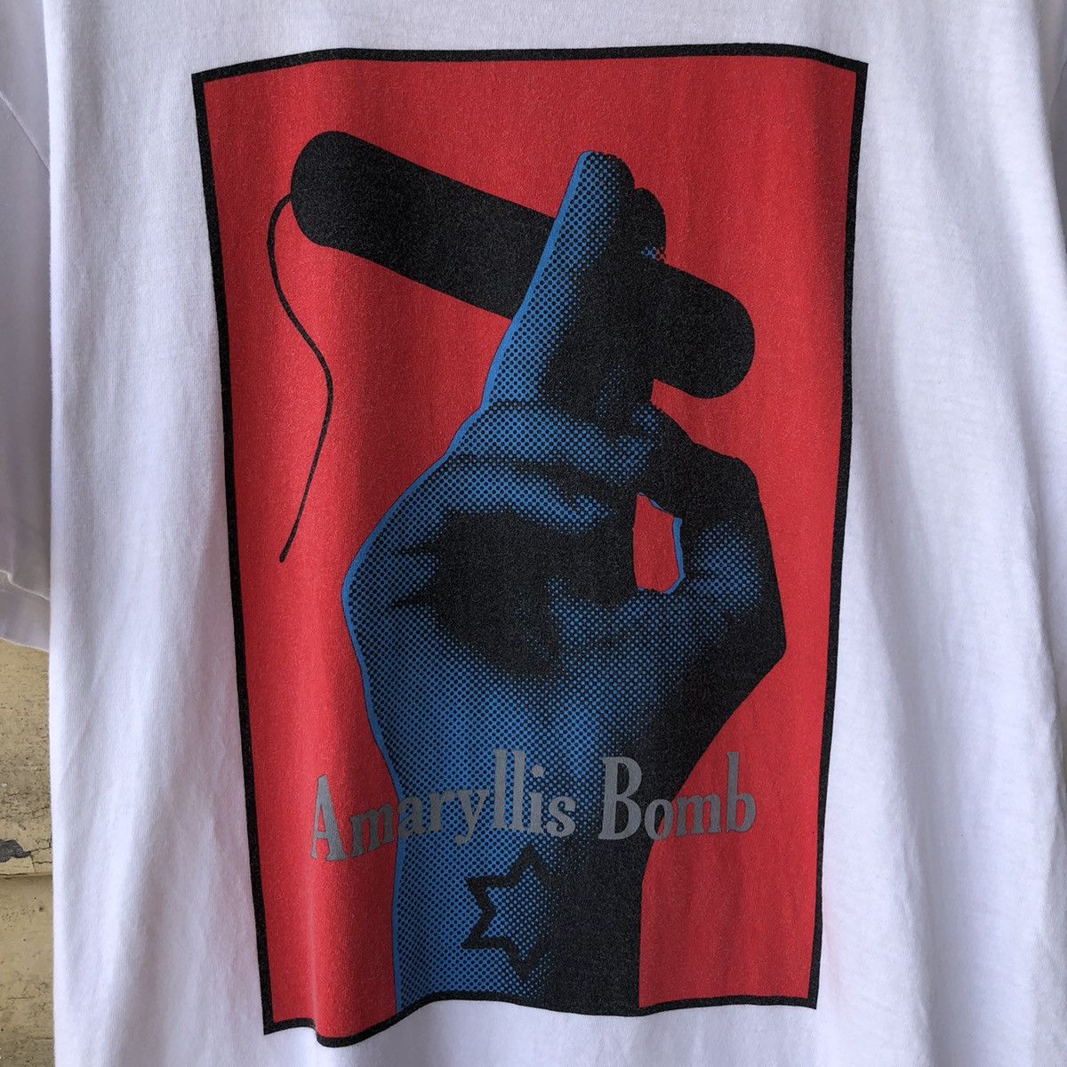 If Six Was Nine Japanese Brand Amaryllis Bomb Art Tshirt Size US L / EU 52-54 / 3 - 3 Thumbnail