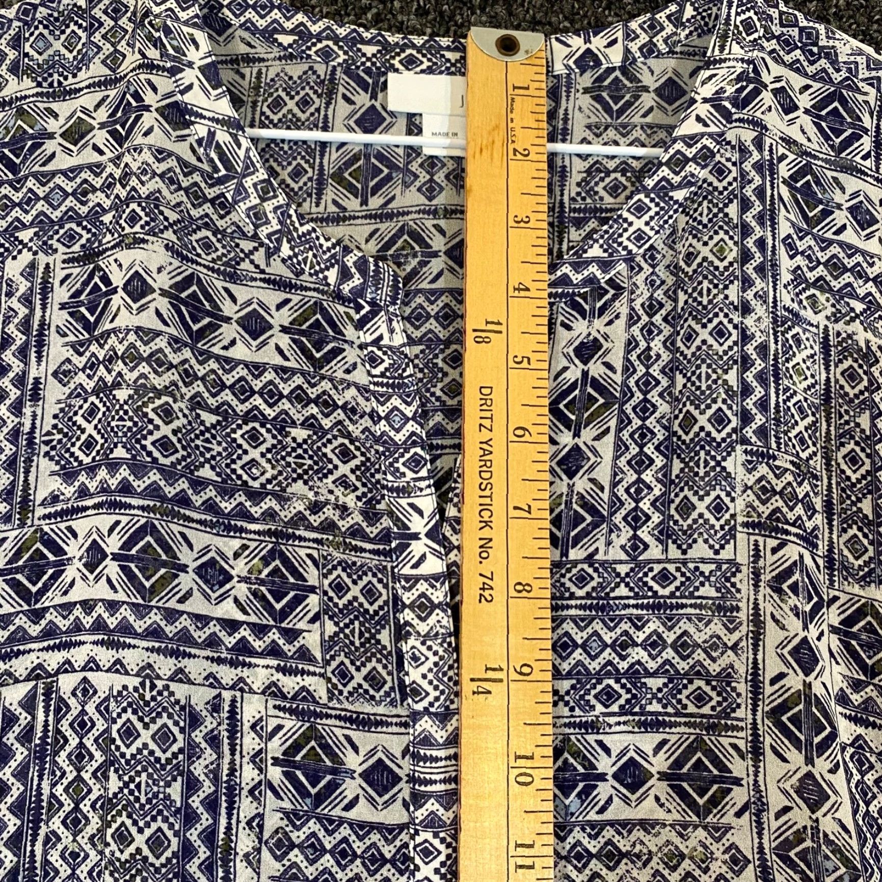 J. Jill J. Jill Shirt Women M Multicolor Sleeveless V-Neck Coverup Sheer Lightweight White Blue Geometric Casual, Travel, Party/Cocktail Womens Size M / US 6-8 / IT 42-44 - 5 Thumbnail