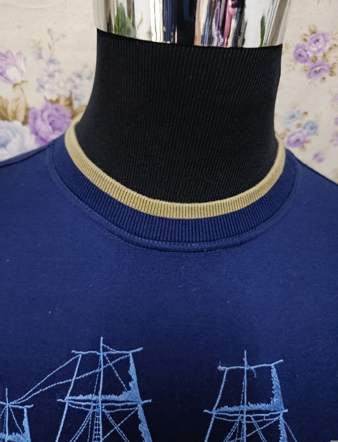 Longchamp Vtg Longchamp Paris Embroidered T-shirt Size US M / EU 48-50 / 2 - 6 Thumbnail