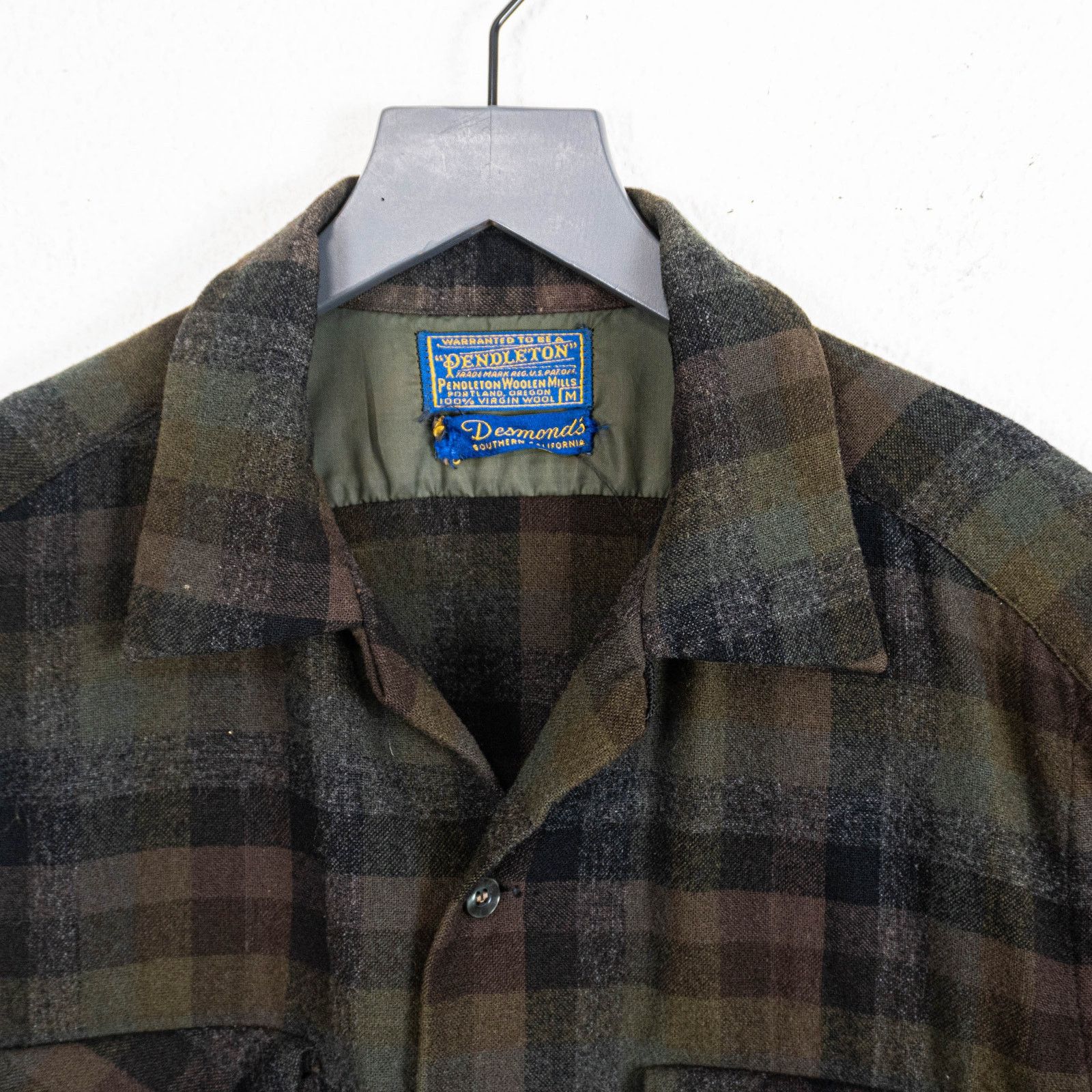 Pendleton 1950s Pendleton Wool Board Shirt Desmond’s Plaid Loop Collar Size US M / EU 48-50 / 2 - 10 Thumbnail