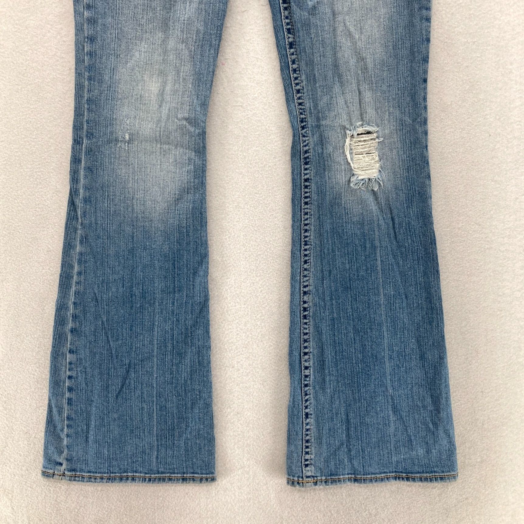 Silver Jeans Co. Silver Jeans Aiko Bootcut Women's 29x33 Medium Blue Stretch Denim Grunge Cowgirl Size 29" - 3 Thumbnail