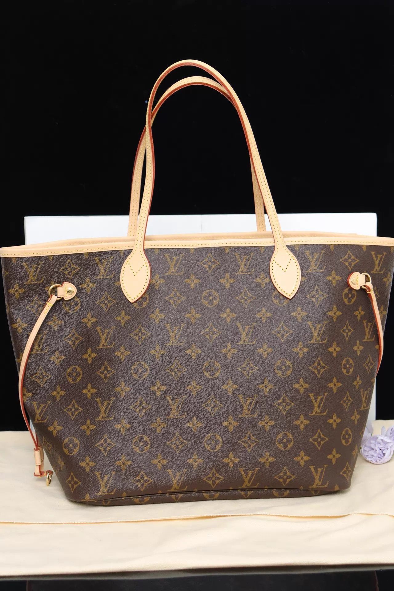 Louis Vuitton LV Neverfull MM Monogram w/dustbag pouch Unused Size ONE SIZE - 2 Thumbnail