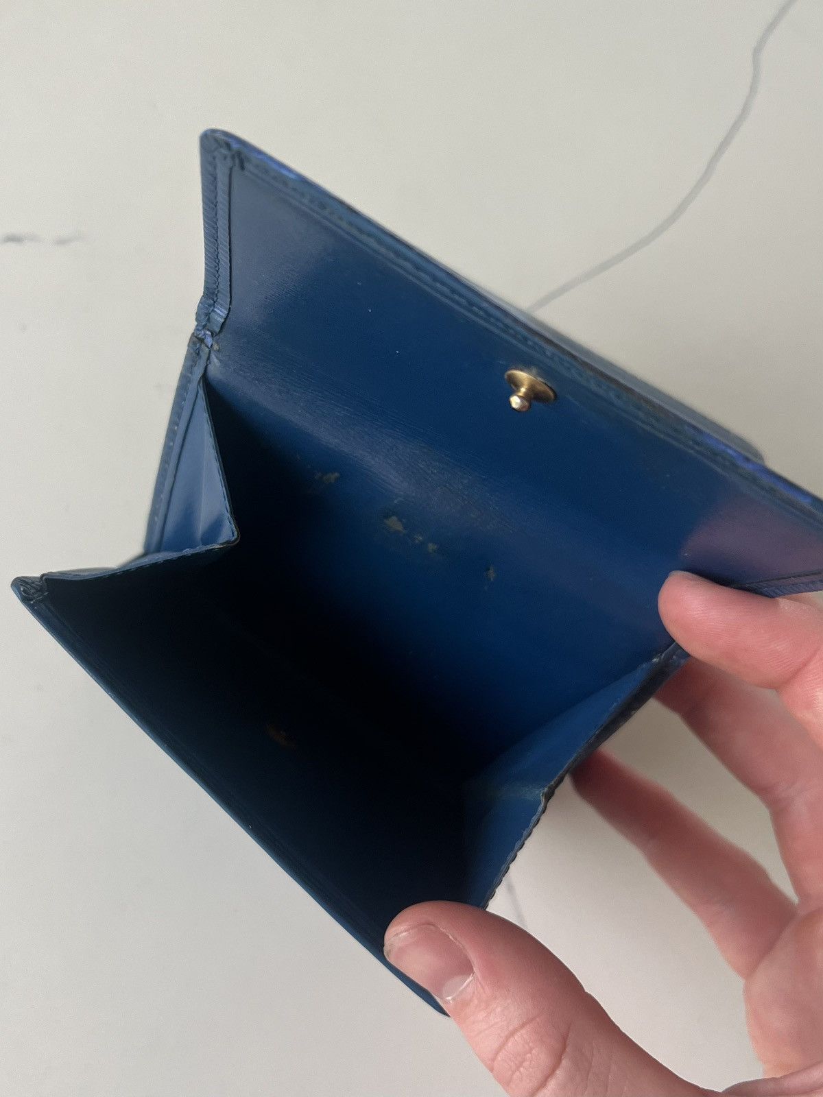 Louis Vuitton Blue Louis Vuitton Epi Leather Tri-Fold Wallet Size ONE SIZE - 5 Thumbnail