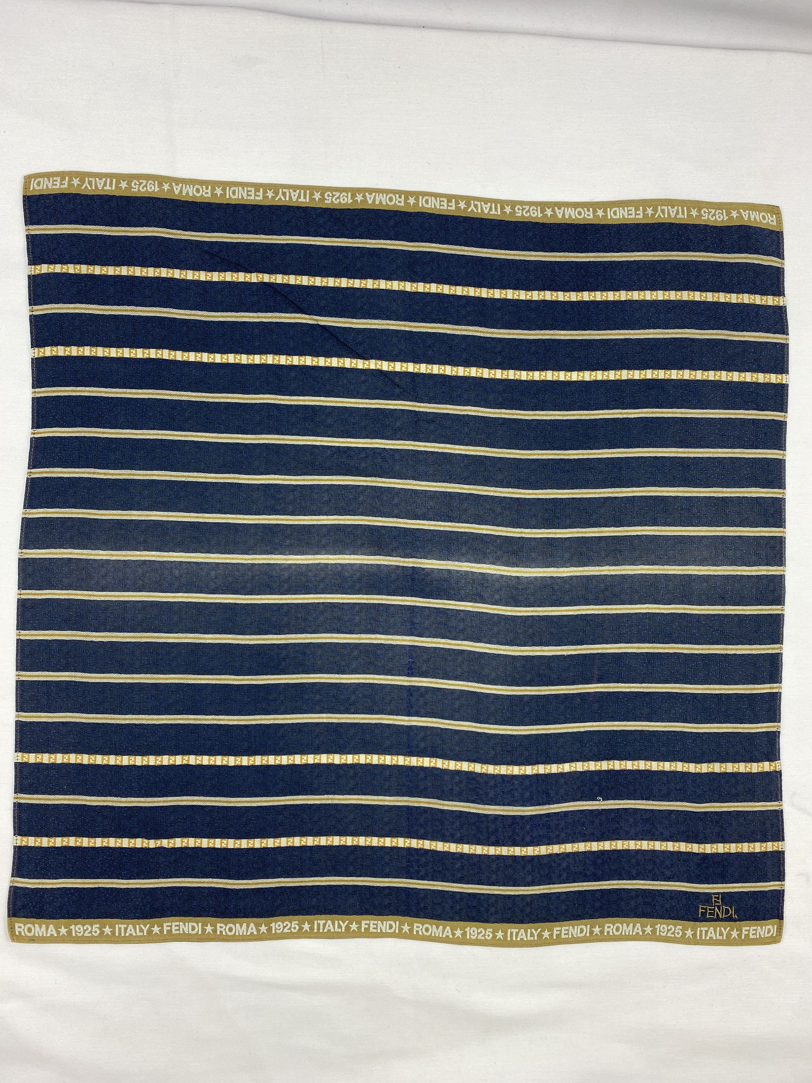 Vintage Fendi Handkerchief / Bandana / Neckerchief A895 Size ONE SIZE - 3 Thumbnail