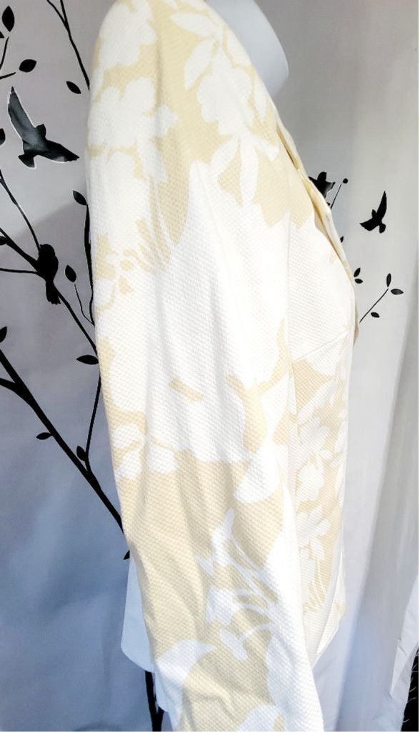 Talbots Talbots Petite yellow and white floral button up blazer Size S / US 4 / IT 40 - 2 Thumbnail