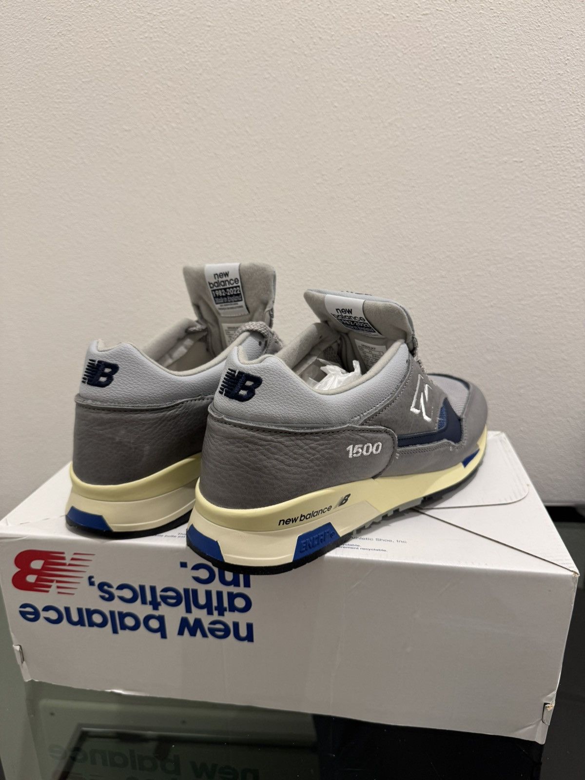 New Balance New Balance Mens 1500 MADE in UK Limited Edition Size US 9.5 / EU 42-43 - 7 Thumbnail