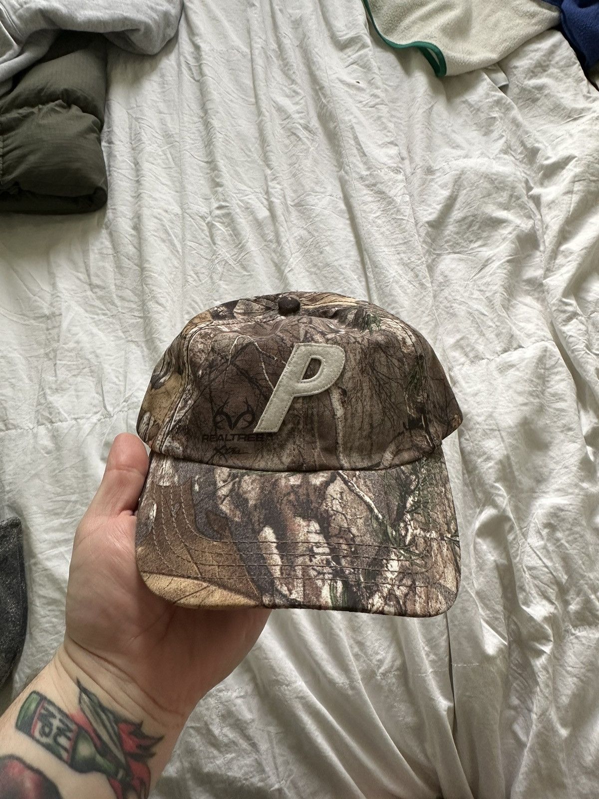 Palace Shell Facemask P 6-Panel Black