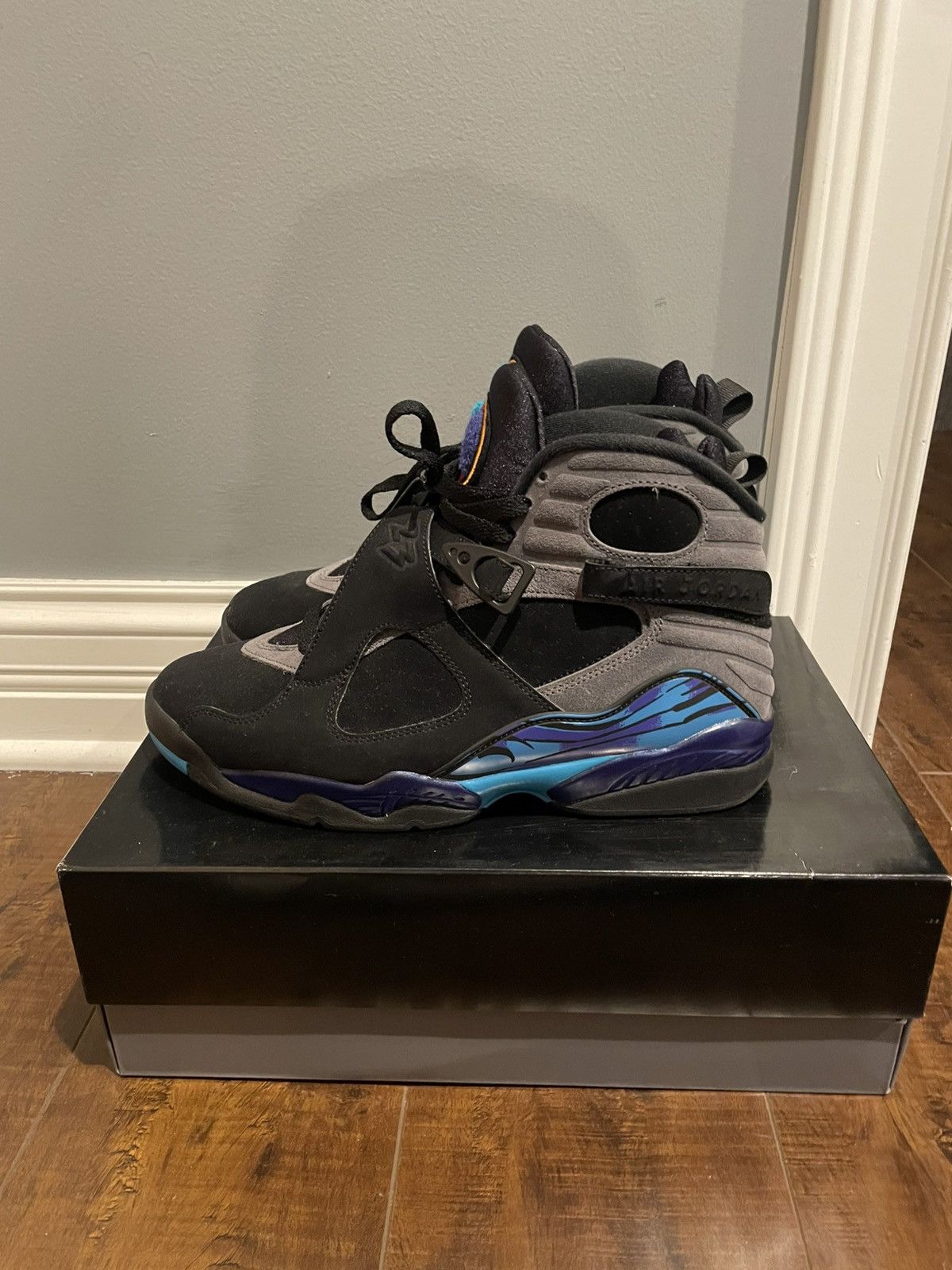 Jordan Brand Jordan 8 Retro Aqua (2025) Size US 10 / EU 43 - 1 Thumbnail