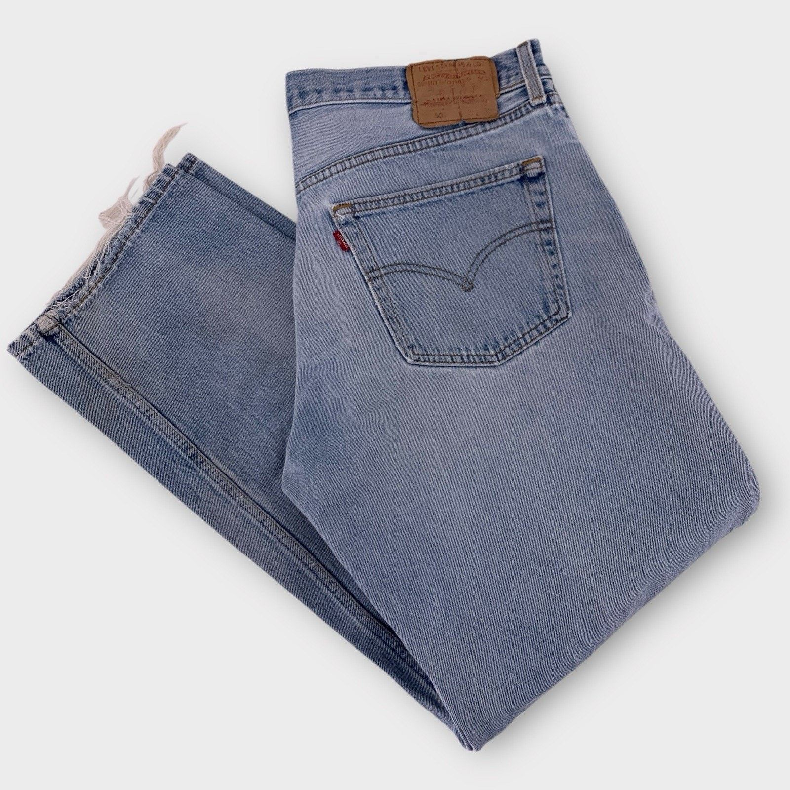Levi's VTG Levi's 501 Button Fly 36x30" Jeans USA MADE Distressed Size US 36 / EU 52 - 1 Thumbnail