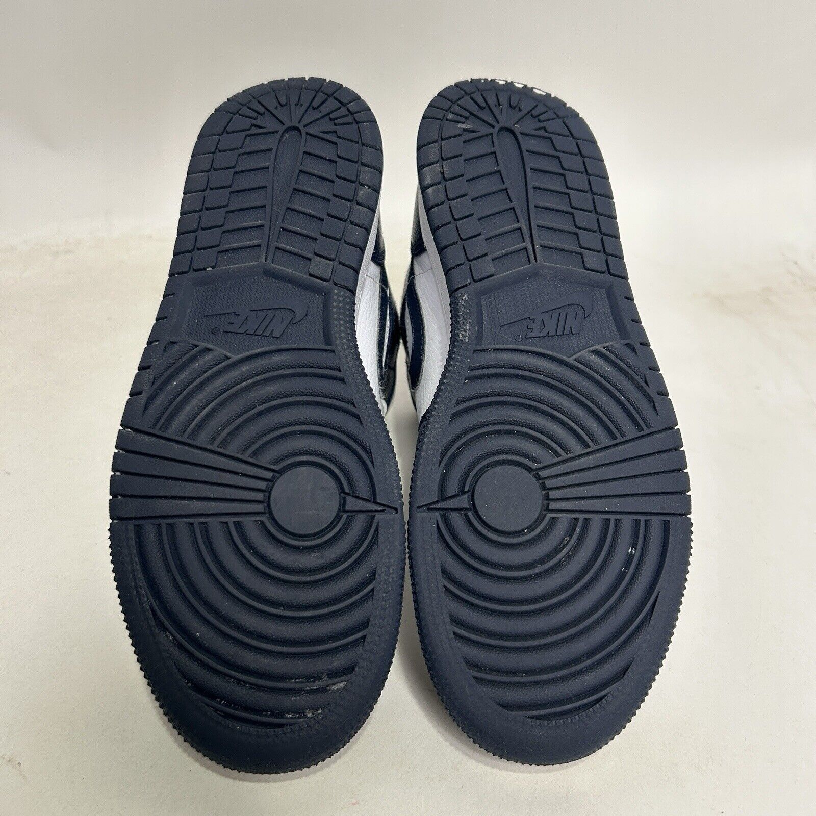 Jordan Brand Nike Shoes Air Jordan Air Jordan 1 Mid GS “Obsidian” 2024 Size US 8.5 / IT 38.5 - 7 Thumbnail