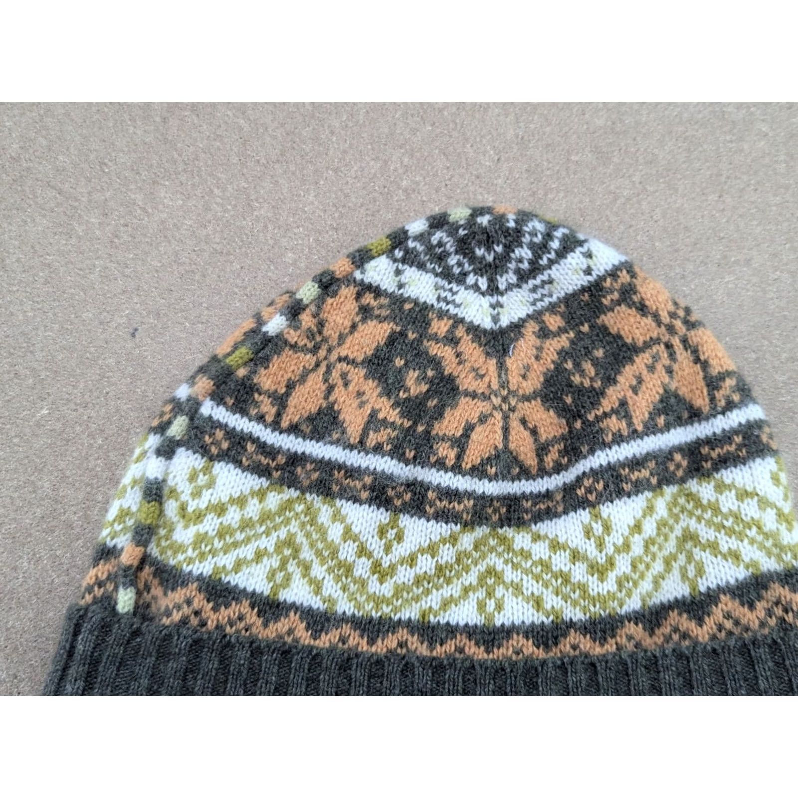 Gant GANT Wool Beanie Hat Small-Medium Size S-M Ribbon Snowflake Knit Unisex Adults Mens Womens Size ONE SIZE - 3 Thumbnail