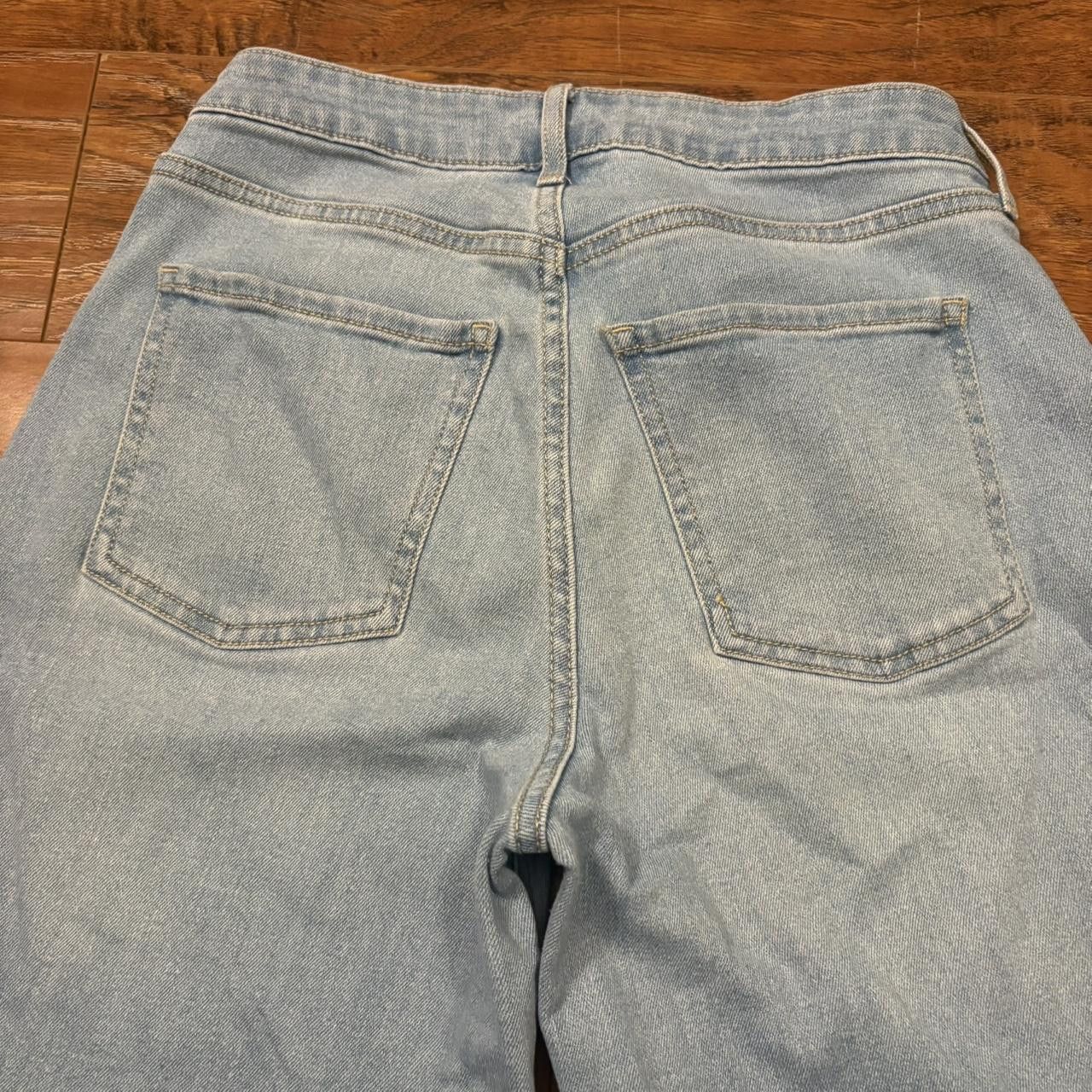 Old Navy Crazy Vintage Y2K/2000s Baggy Wideleg Old Navy Light Blue Wash Denim Jeans! Size US 29 - 5 Thumbnail