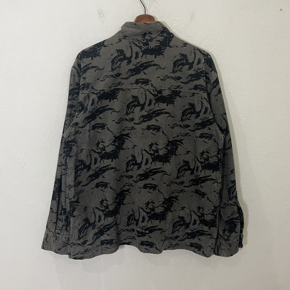 Japanese Brand Vintage Impala Fullprint Jacket Size US L / EU 52-54 / 3 - 8 Thumbnail